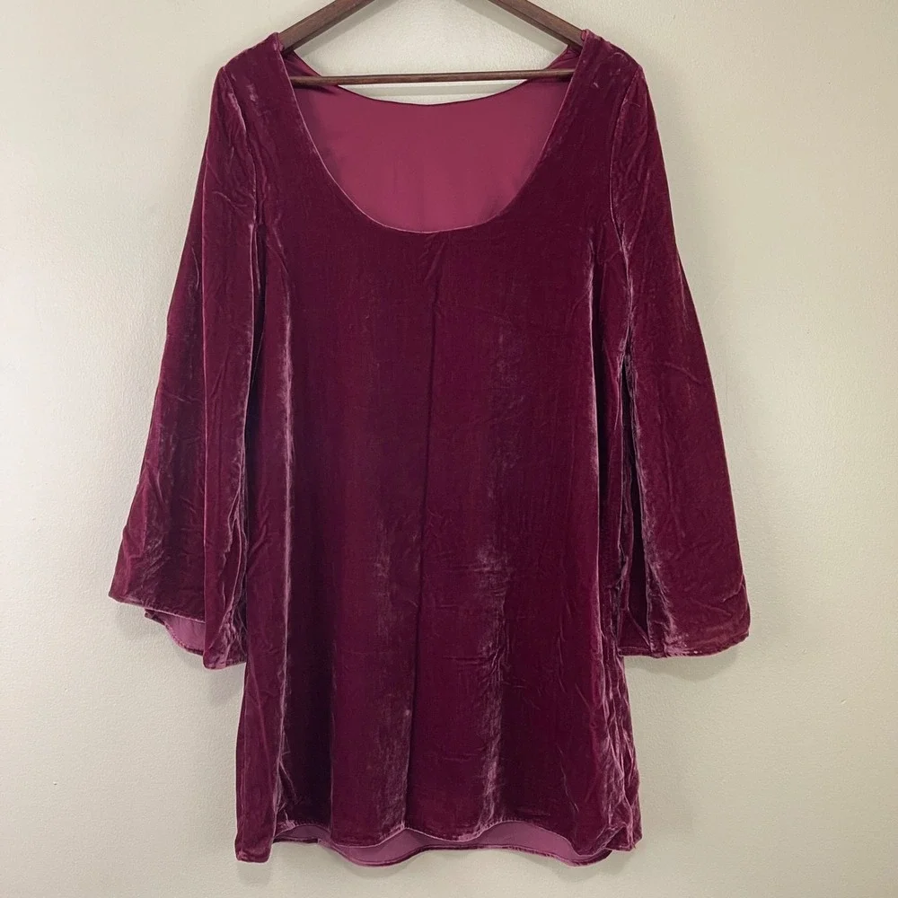 ModCloth Dress Small Burgundy‎ Velvet Bell Sleeve Witchy Gothic Holiday Party